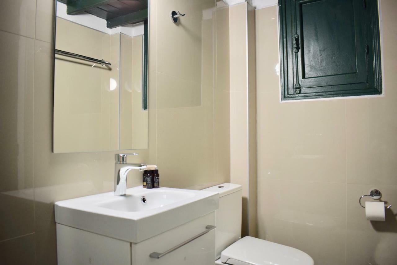 Central 2-Bedroom Apartment With Rooftop Access! Ep9G Atenas Exterior foto